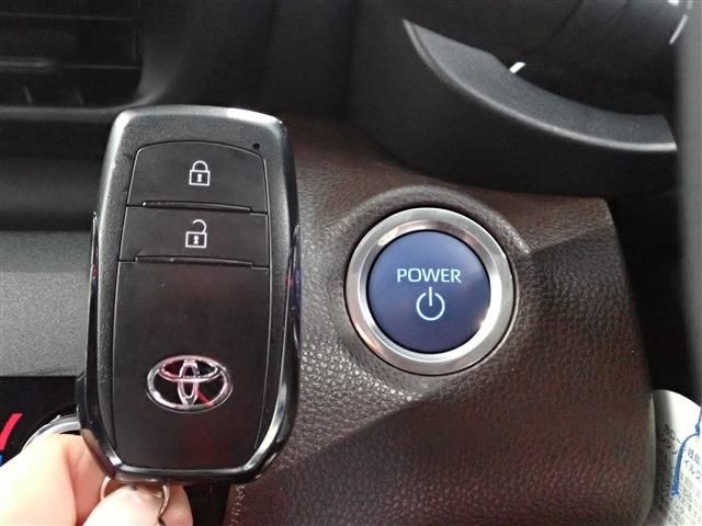 Toyota YARIS CROSS 2022-10 16332-10