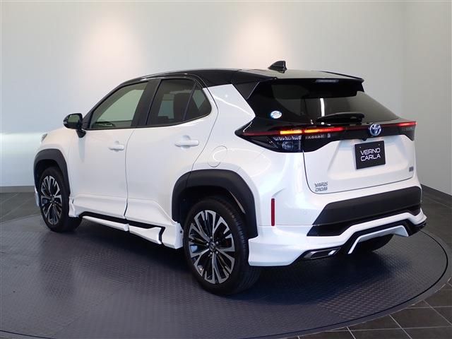 Toyota YARIS CROSS 2022-10 16332-6