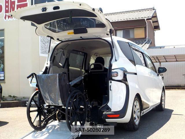 Toyota SIENTA 2016-05 376835-0