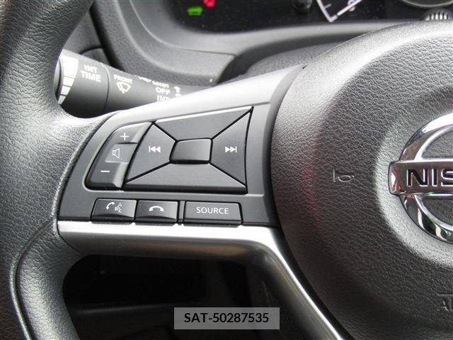 Nissan NOTE 2019-04 212990-11