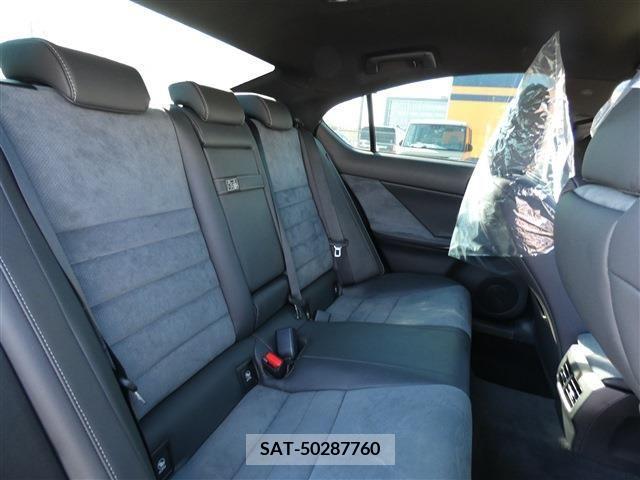 Lexus IS 2021-11 207998-6