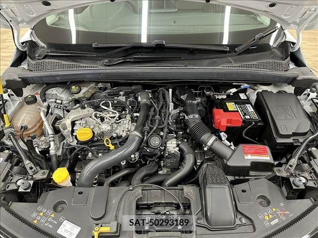 Renault CAPTUR 2021-07 223307-17