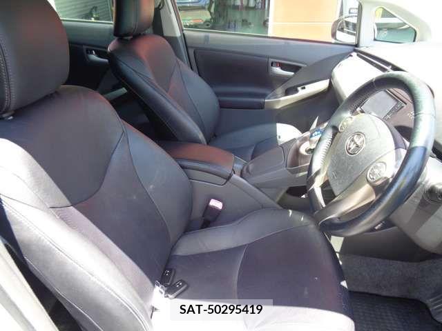 Toyota PRIUS 2010-12 200320-10