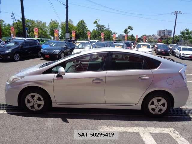 Toyota PRIUS 2010-12 200320-7