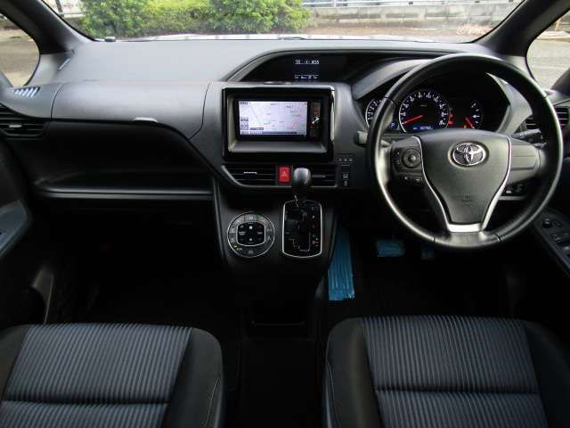 Toyota VOXY 2016-04 22454-9