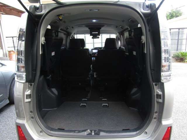 Toyota VOXY 2016-04 22454-8