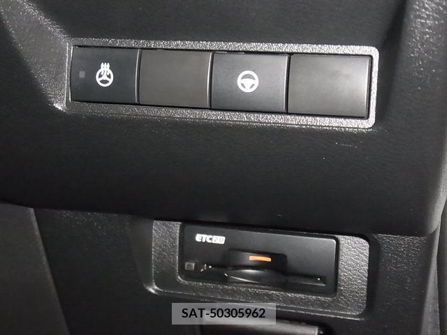 Nissan AURA 2021-10 395805-24