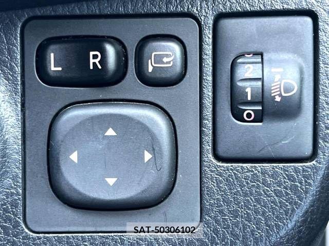 Toyota VITZ 2018-10 352386-6