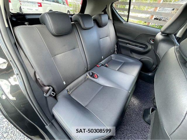 Toyota AQUA 2019-07 399399-3