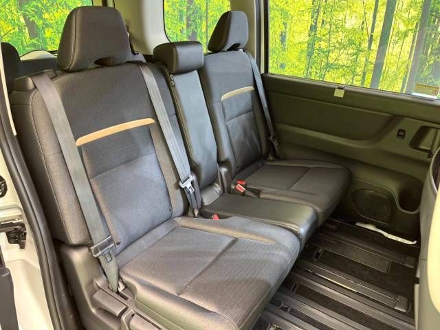 Nissan SERENA 2023-03 181921-9