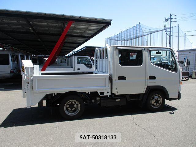 Mitsubishi CANTER 2017-03 294530-6