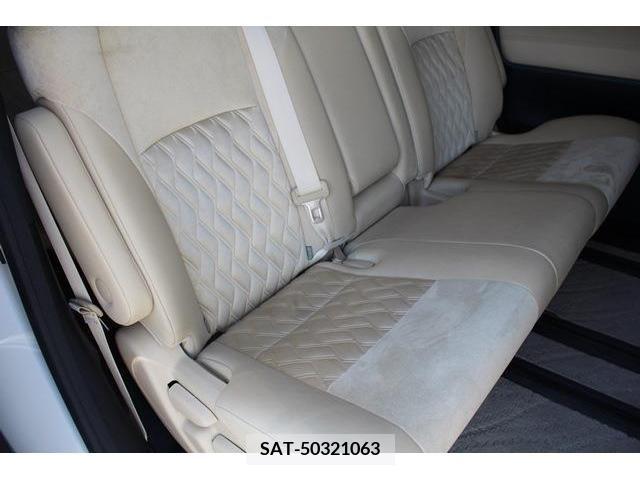 Toyota ALPHARD 2016-01 246308-14