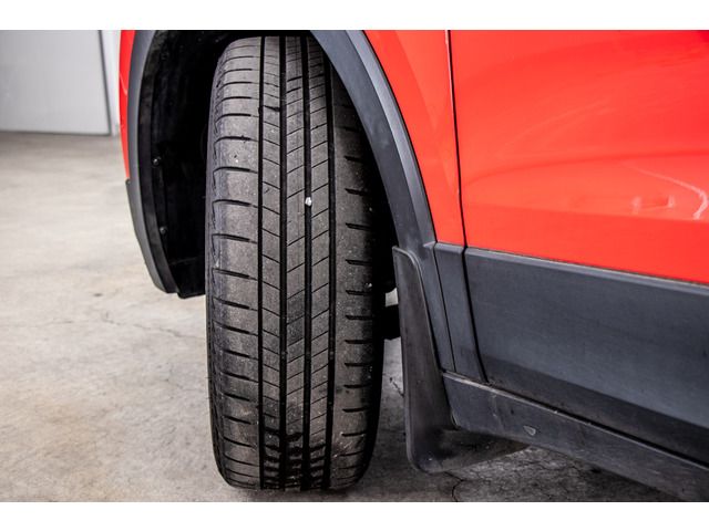 VolksWagen T-CROSS 2020-03 17171-12
