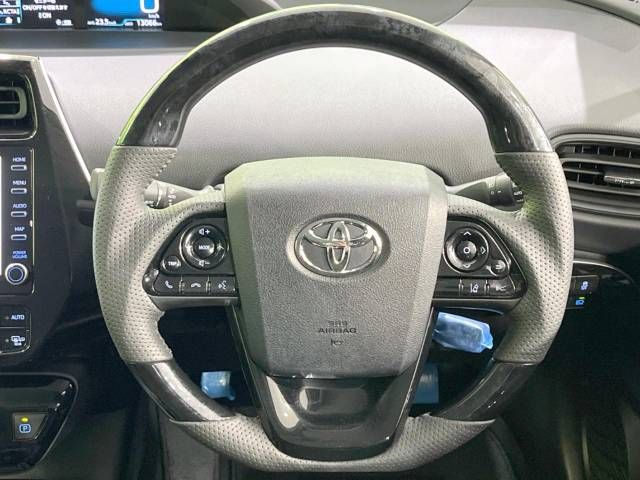 Toyota PRIUS 2022-11 11471-11
