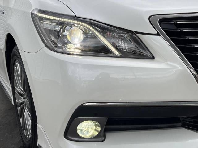 Toyota CROWN SEDAN 2015-03 15860-13