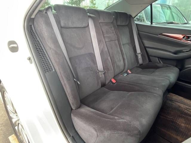 Toyota CROWN SEDAN 2015-03 15860-10