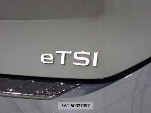 VolksWagen GOLF 2021-08 370653-10