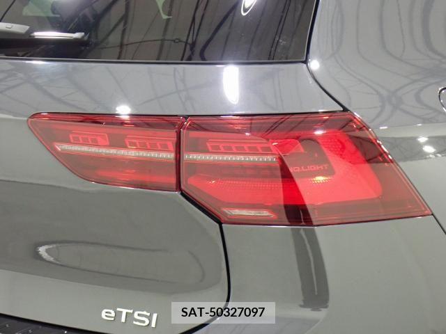 VolksWagen GOLF 2021-08 370653-9