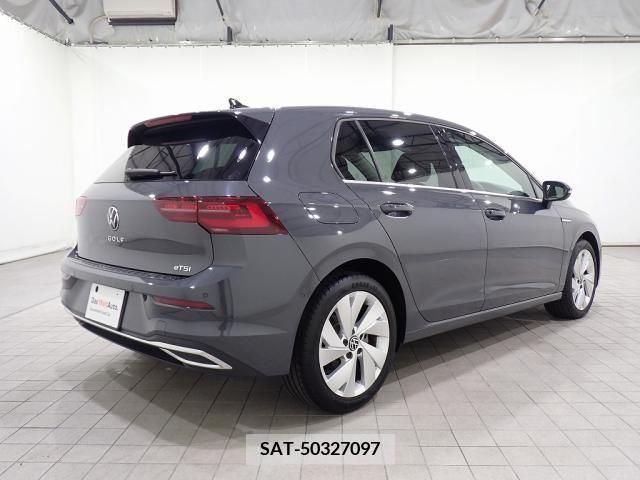 VolksWagen GOLF 2021-08 370653-8