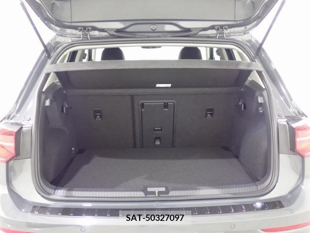 VolksWagen GOLF 2021-08 370653-13