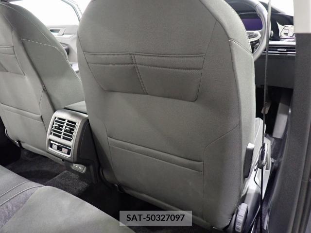 VolksWagen GOLF 2021-08 370653-16