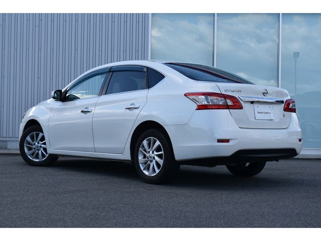 Nissan Sylphy 2013-04 16079-18