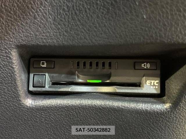 Toyota SIENTA 2016-12 340240-7