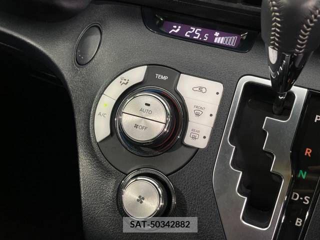 Toyota SIENTA 2016-12 340240-5