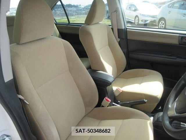 Toyota COROLLA AXIO 2015-03 265058-9