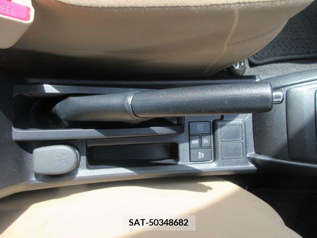 Toyota COROLLA AXIO 2015-03 265058-14