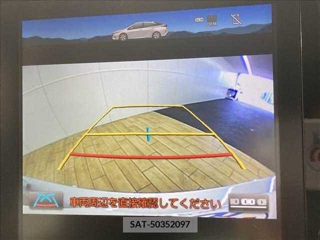 Toyota PRIUS PHV 2017-07 282516-4