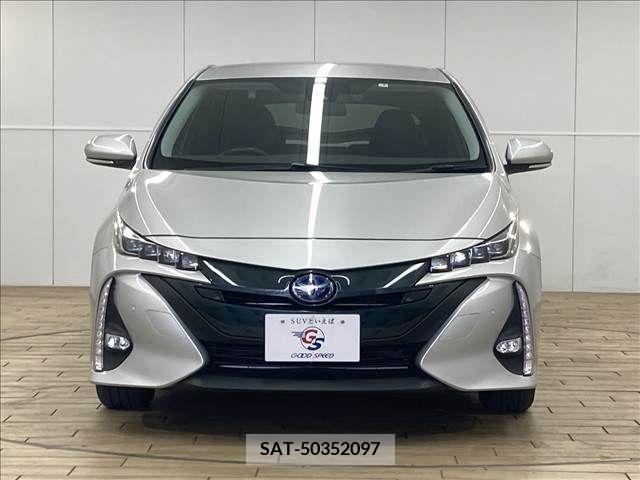 Toyota PRIUS PHV 2017-07 282516-2