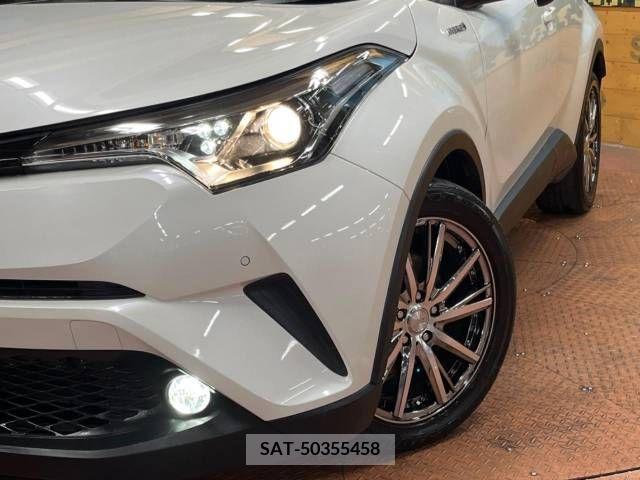 Toyota C-HR 2017-06 294988-12