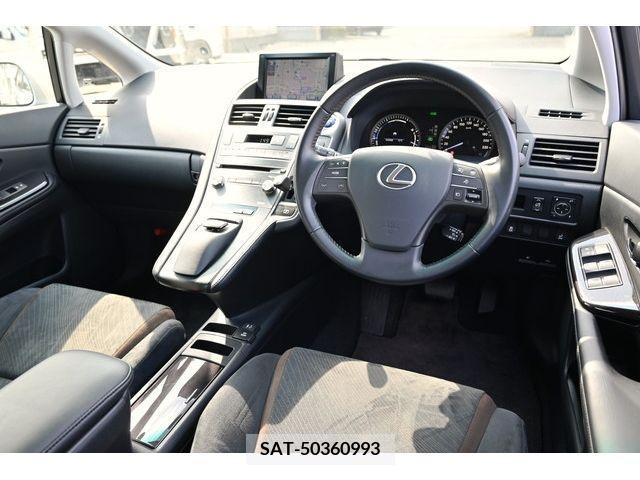 Lexus HS 2013-02 222156-1