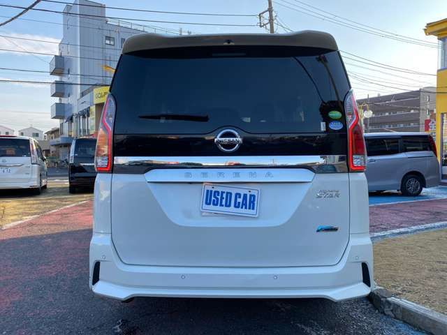 Nissan SERENA 2017-06 2607-7