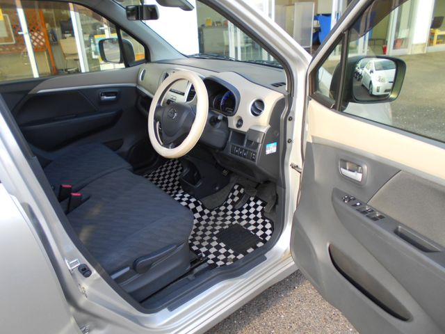 Mazda FLAIR 2014-01 8831-1