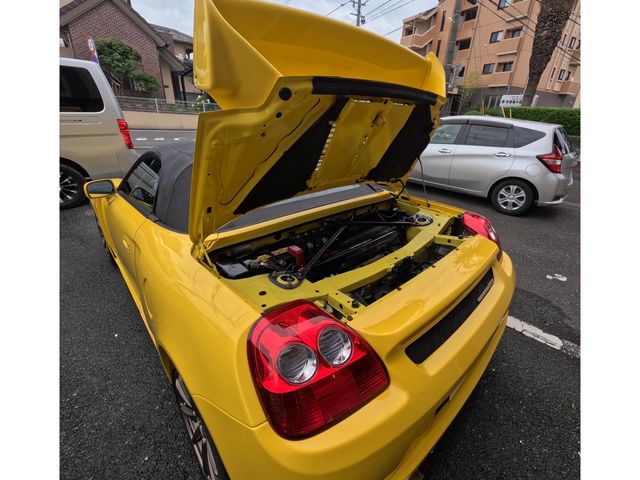 Toyota MR-S 2000-10 183902-14