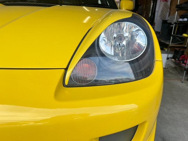Toyota MR-S 2000-10 183902-3