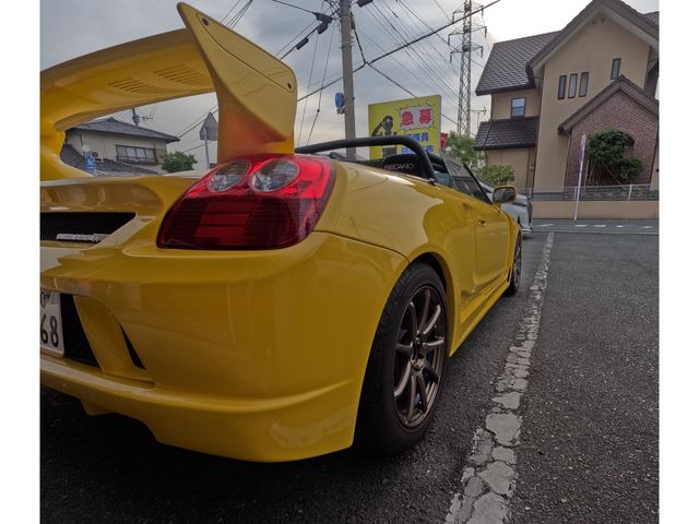 Toyota MR-S 2000-10 183902-7
