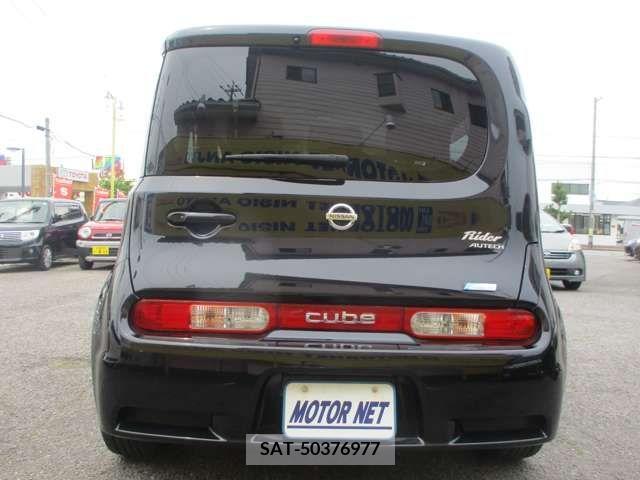 Nissan CUBE 2011-03 320691-9
