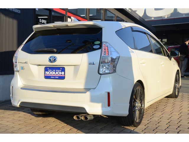 Toyota PRIUS ALPHA 2013-03 354-4