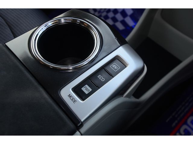 Toyota PRIUS ALPHA 2013-03 354-12