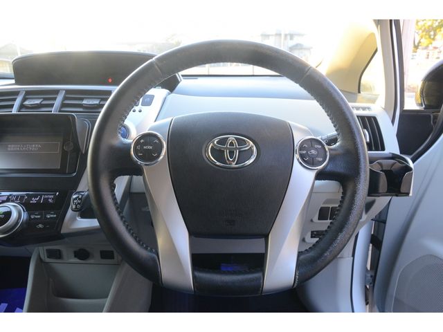 Toyota PRIUS ALPHA 2013-03 354-7