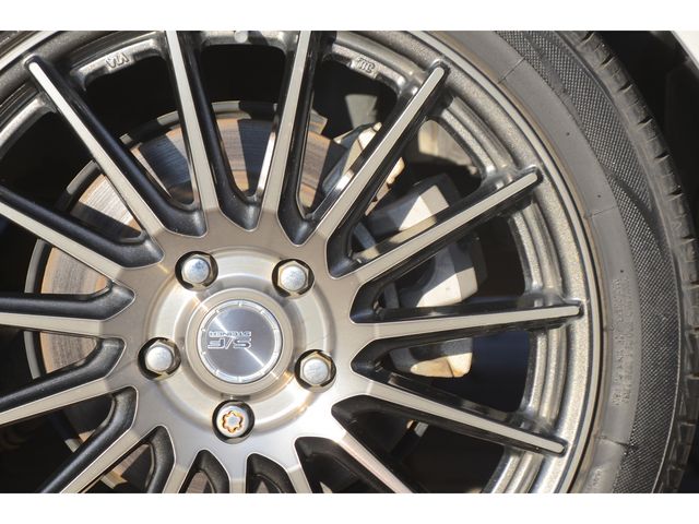 Toyota PRIUS ALPHA 2013-03 354-24