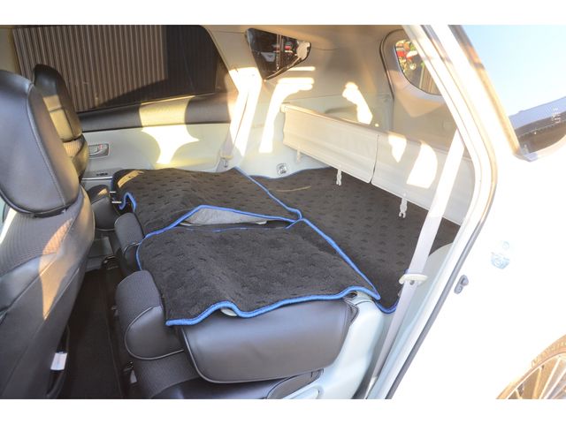 Toyota PRIUS ALPHA 2013-03 354-17
