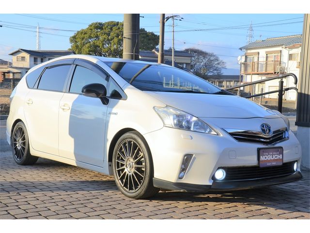 Toyota PRIUS ALPHA 2013-03 354-2