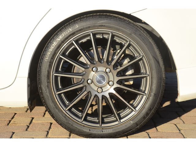 Toyota PRIUS ALPHA 2013-03 354-23