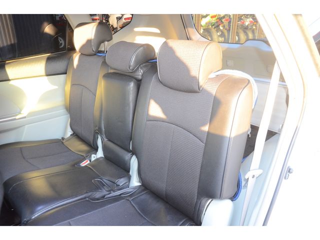 Toyota PRIUS ALPHA 2013-03 354-16