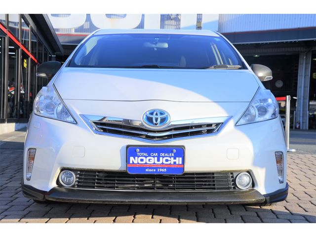 Toyota PRIUS ALPHA 2013-03 354-1