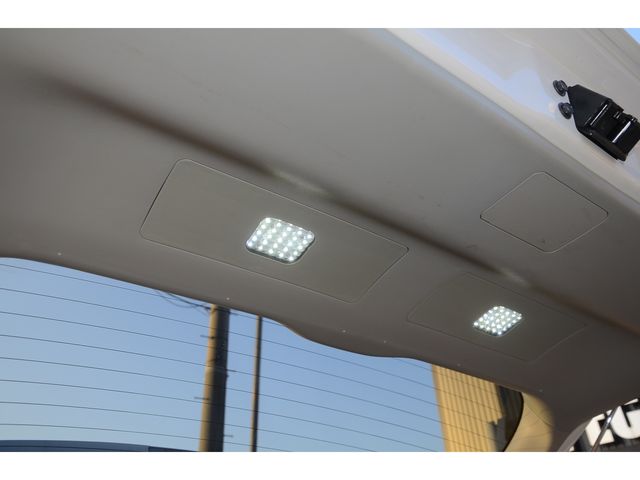Toyota PRIUS ALPHA 2013-03 354-19